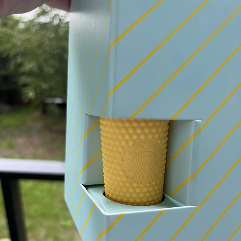 NWT Korea Starbucks Mint Grande Studded Tumbler Cup Yellow Keychain Box Overseaa